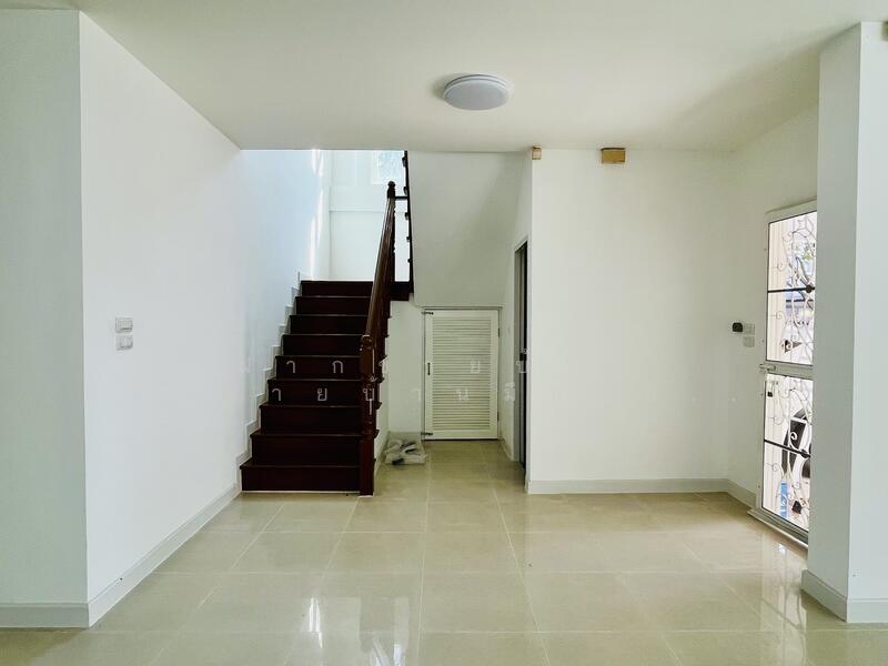 ขาย - ขายสกุลธร!บ้านเดี่ยวถนนวัชรพล-เทพรักษ์ รีโนเวทใหม่ ใกล้ห้าแยกวัชรพล ออกถนนพหลโยธินง่าย, กรุงเทพ