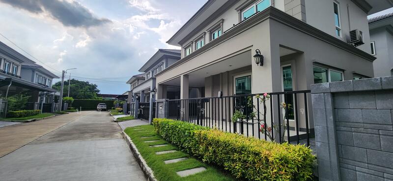 ขาย - ถนน มาเจริญ แขวงหนองค้างพลู เขตหนองแขม กรุงเทพมหานคร, กรุงเทพ