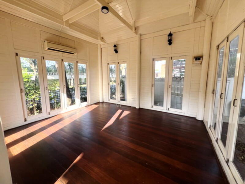 For Rent - The Emperor Narasiri’s Collection, Bangkok