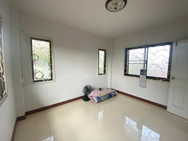 หมู่บ้านอริสรา 5 บางบัวทอง, Nonthaburi, Lam Pho, Bang Bua Thong, Nonthaburi, 4 Bedrooms, 208 sqm, Single Detached House For Sale, by ณณัฐ ภัทรจินดานุวงศ์, 500050660 - DDproperty.com