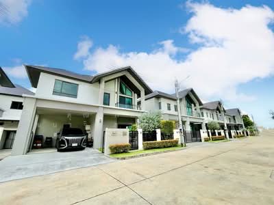 ขาย - Bangkok Boulevard Ramintra-Watcharapol : บางกอก บูเลอวาร์ด รามอินทรา-วัชรพล, กรุงเทพ