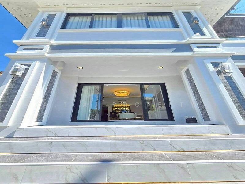 พลูวิลล่าพรู สุขุมวิท พัทยากลาง, Chon Buri (Pattaya), Na Kloe, Bang Lamung (Pattaya), Chon Buri (Pattaya), 4 Bedrooms, 320 sqm, Single Detached House For Sale, by A.T.A. Property, 500050784 - DDproperty.com