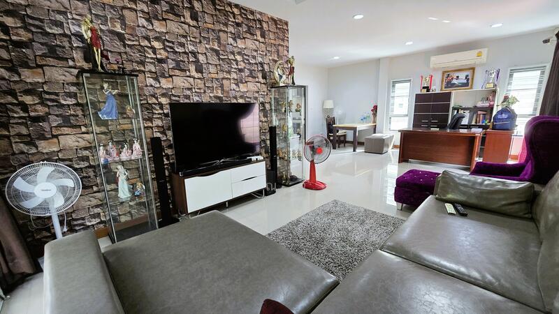 For Rent - คุ้มค่ามาก! ปล่อยเช่า บ้านเดี่ยว หมู่บ้าน เดอะไพรเวซี่ พุทธมณฑล สาย 7 เนื้อที่ 69.6 ตร.ว., Nakhon Pathom