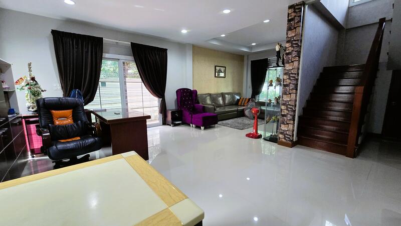 For Rent - คุ้มค่ามาก! ปล่อยเช่า บ้านเดี่ยว หมู่บ้าน เดอะไพรเวซี่ พุทธมณฑล สาย 7 เนื้อที่ 69.6 ตร.ว., Nakhon Pathom