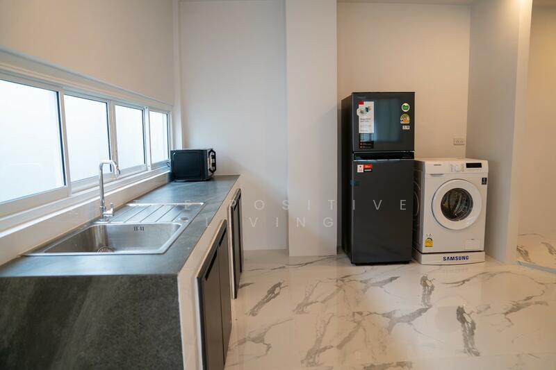 For Rent - Townhome near Varee School, Wat Ket Subdistrict, Mueang Chiang Mai., Chiang Mai