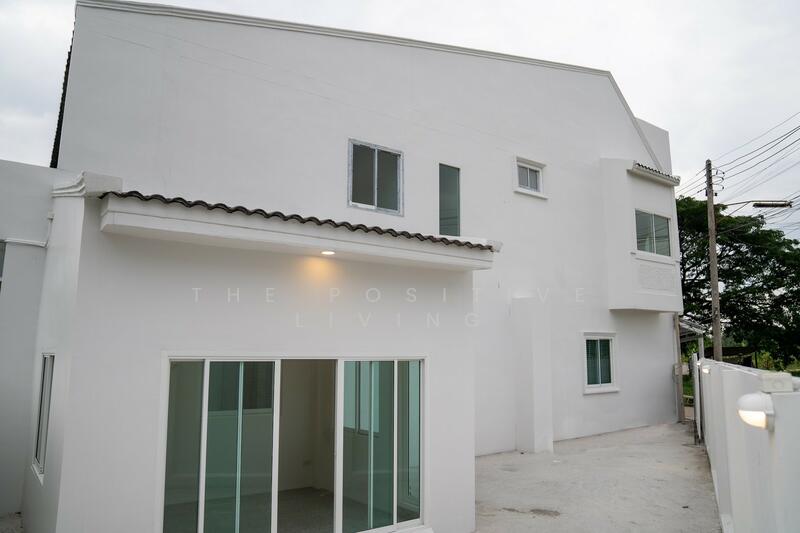 For Rent - Townhome near Varee School, Wat Ket Subdistrict, Mueang Chiang Mai., Chiang Mai