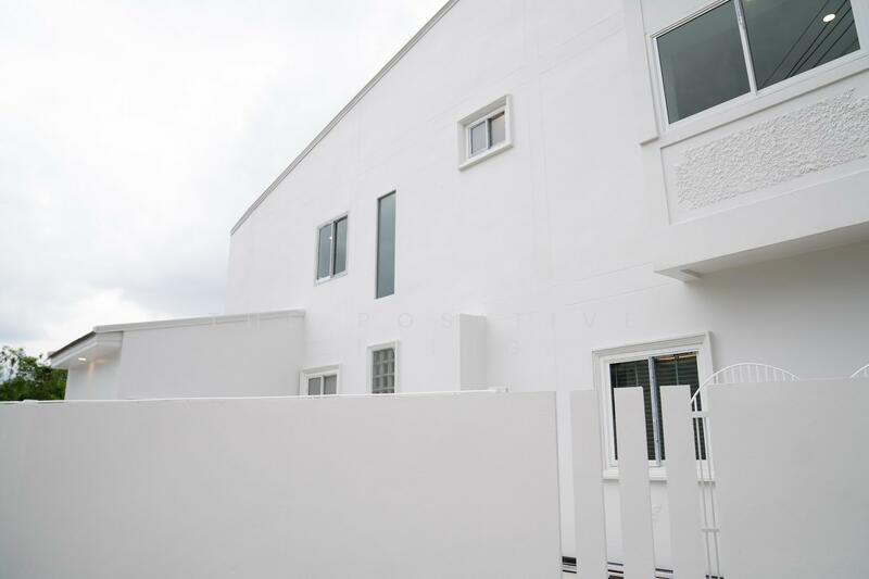 For Rent - Townhome near Varee School, Wat Ket Subdistrict, Mueang Chiang Mai., Chiang Mai