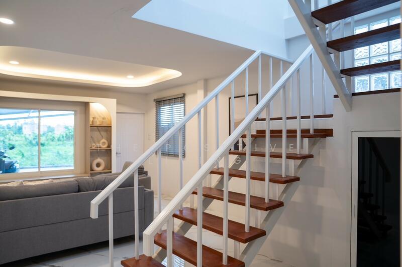 For Rent - Townhome near Varee School, Wat Ket Subdistrict, Mueang Chiang Mai., Chiang Mai