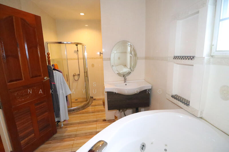 บ้านมีนบุรี สุวินทวงศ์ ใกล้รฟฟ สีส้ม ชมพ