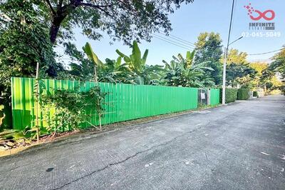 ขาย - ที่ดินเปล่า ซอยนาคนิวาส 37, กรุงเทพ