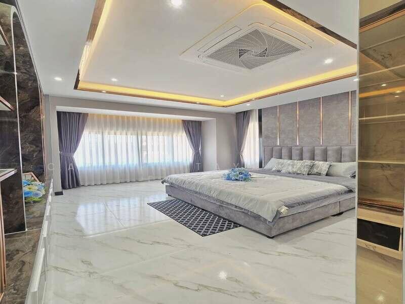 Central Park 2, Chon Buri (Pattaya), Nong Pru, Bang Lamung (Pattaya), Chon Buri (Pattaya), 4 Bedrooms, 320 sqm, Villa For Sale, by Casa Pattaya Real Estate, 500051849 - DDproperty.com