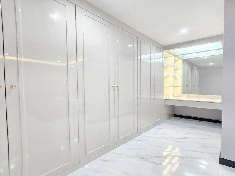 Central Park 2, Chon Buri (Pattaya), Nong Pru, Bang Lamung (Pattaya), Chon Buri (Pattaya), 4 Bedrooms, 320 sqm, Villa For Sale, by Casa Pattaya Real Estate, 500051849 - DDproperty.com