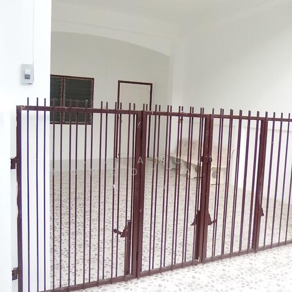 ให้เช่า - ให้เช่าทาวน์เฮาส์ 2 ชั้น ซอยรามคำแหง 156 ทำเลดี เดินทางสะดวก ใกล้รถไฟฟ้าสายสีส้ม, กรุงเทพ