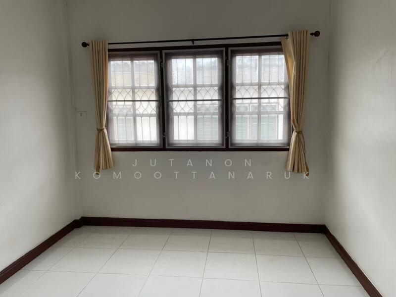 ให้เช่า - ให้เช่าทาวน์เฮาส์ 2 ชั้น ซอยรามคำแหง 156 ทำเลดี เดินทางสะดวก ใกล้รถไฟฟ้าสายสีส้ม, กรุงเทพ