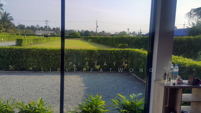 Selling 8plots of land in total, Motorway-7-Pattaya, 350 meters, with buildings., Chon Buri (Pattaya), Ta Khian Tia, Bang Lamung (Pattaya), Chon Buri (Pattaya), , 3,700 sqm, Land For Sale, by Pittaya Lipipipatwong, 500053163 - DDproperty.com