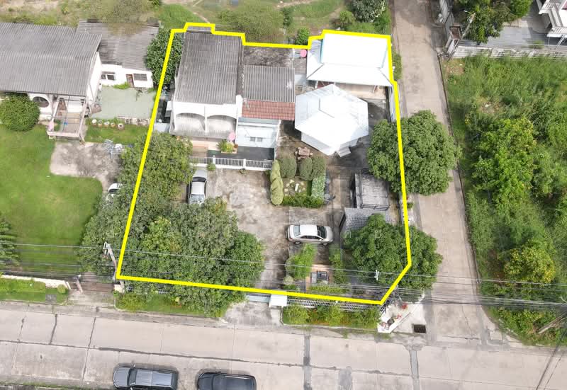 Muang Thong Niwet 1, Bangkok, Soi Changwatthana 14, Thung Song Hong, Lak Si, Bangkok, 4 Bedrooms, 400 sqm, Single Detached House For Sale, by Parinthida Sawuddisopakaykul, 500053394 - DDproperty.com