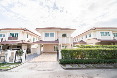 ขาย - The Centro Watcharapol : เดอะ เซนโทร วัชรพล, กรุงเทพ