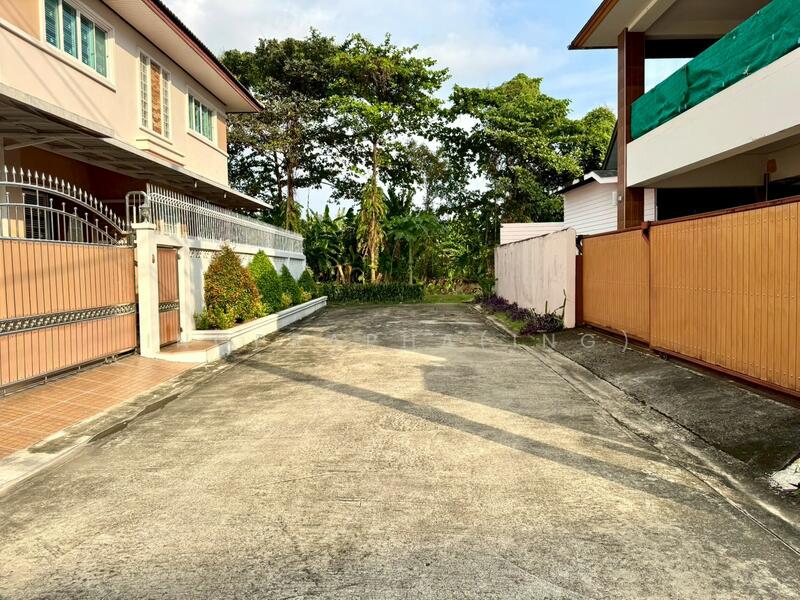 For Sale - ขายที่ดินเปล่า จรัญสนิทวงศ์ 37 ซ.อำนวย5 1 ไร่ 39.6 ตร.ว. (439.6 ตร.ว.) เดินทางสะดวก อยู่ในแหล่งชุ, Bangkok