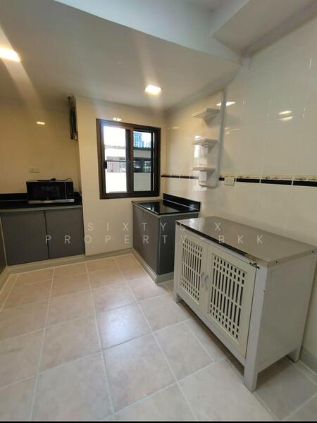 For Rent - D.H.Grand Tower, Bangkok