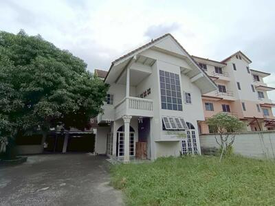 ขาย - ขายบ้านเดี่ยวสองชั้น พร้อมออฟฟิศ และที่ดินเปล่า ทำเลทองในนนทบุรี, นนทบุรี