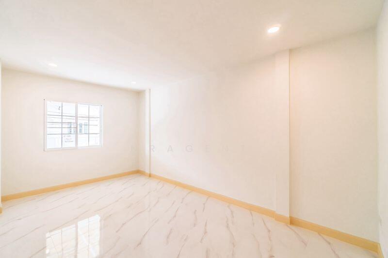 Buathong Thani, Nonthaburi, Soi Buathong Thani Village, Bang Bua Thong, Bang Bua Thong, Nonthaburi, 4 Bedrooms, 97 sqm, Townhouse For Sale, by NRagent, 500054128 - DDproperty.com