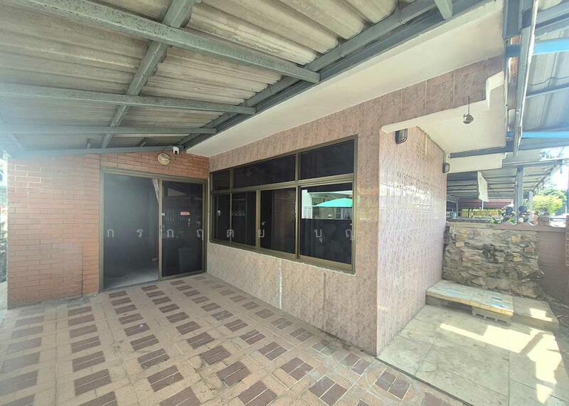 For Sale - บ้านแฝด 2 ชั้น สร้างเอง ซอยรามอินทรา 8 แยก 5, Bangkok