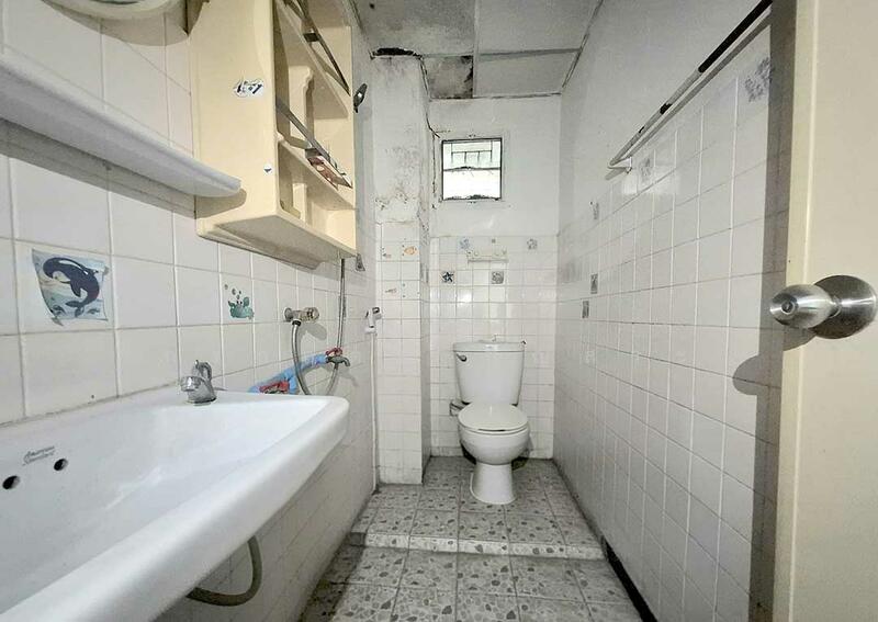 For Sale - บ้านแฝด 2 ชั้น สร้างเอง ซอยรามอินทรา 8 แยก 5, Bangkok