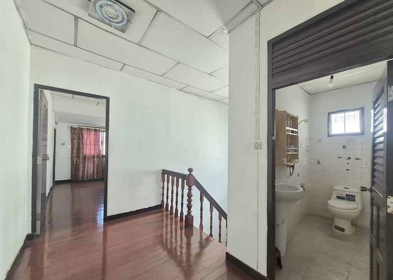 For Sale - บ้านแฝด 2 ชั้น สร้างเอง ซอยรามอินทรา 8 แยก 5, Bangkok