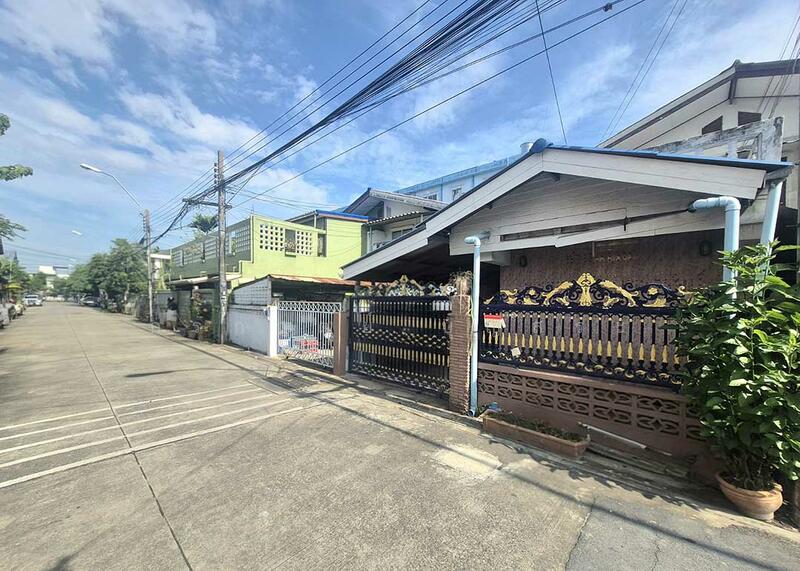 ขาย - บ้านแฝด 2 ชั้น สร้างเอง ซอยรามอินทรา 8 แยก 5, กรุงเทพ