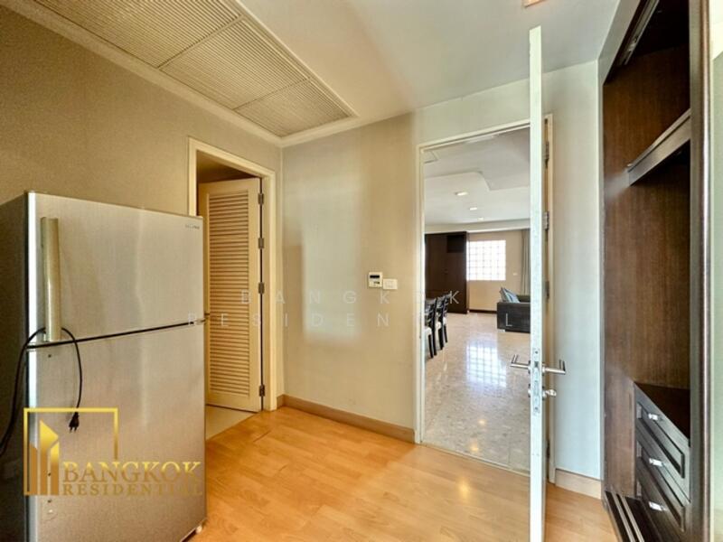 Nusasiri Grand, Bangkok, Soi Sukhumvit 42, Phra Kanong, Khlong Toei, Bangkok, 3 Bedrooms, 176 sqm, Condo For Rent, by Bangkok Residential, 500054444 - DDproperty.com