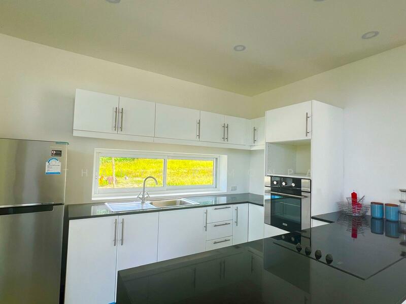 ขาย - Private Pool Villa Peachful area of Maenam, สุราษฎร์ธานี