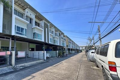 ขาย - นลิน อเวนิว 3 รามคำแหง Nalin Avenue 3 Ramkhamhaeng, กรุงเทพ