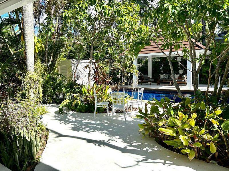 ขาย - วิลล่าพูล 3 ห้องนอนพร้อมการตกแต่งภายในสไตล์สแกนดิเนเวียในแม่น้ำ, สุราษฎร์ธานี