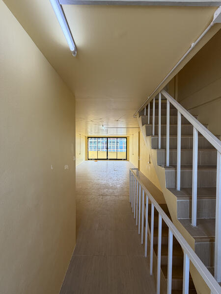 บันได 3 ไปดาดฟ้า