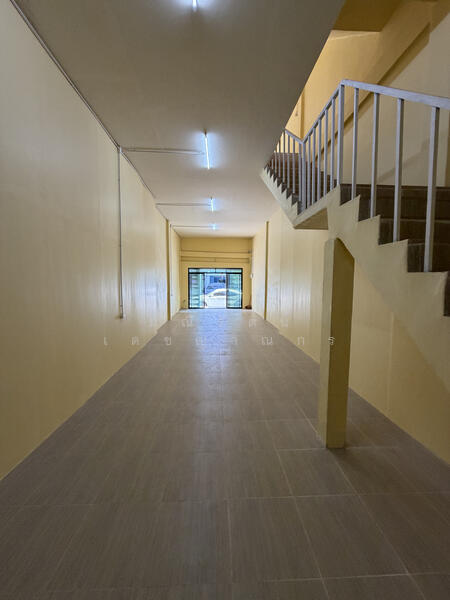 โถงชั้น1 มองออกจากตัวบ้าน