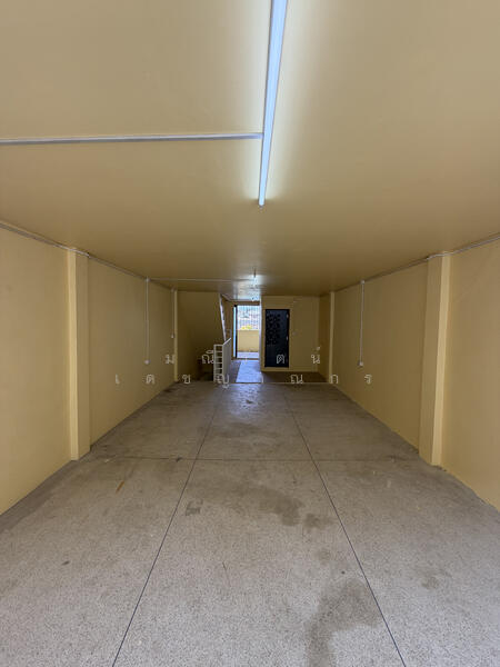 ชั้น 2 มองเข้าตัวบ้าน