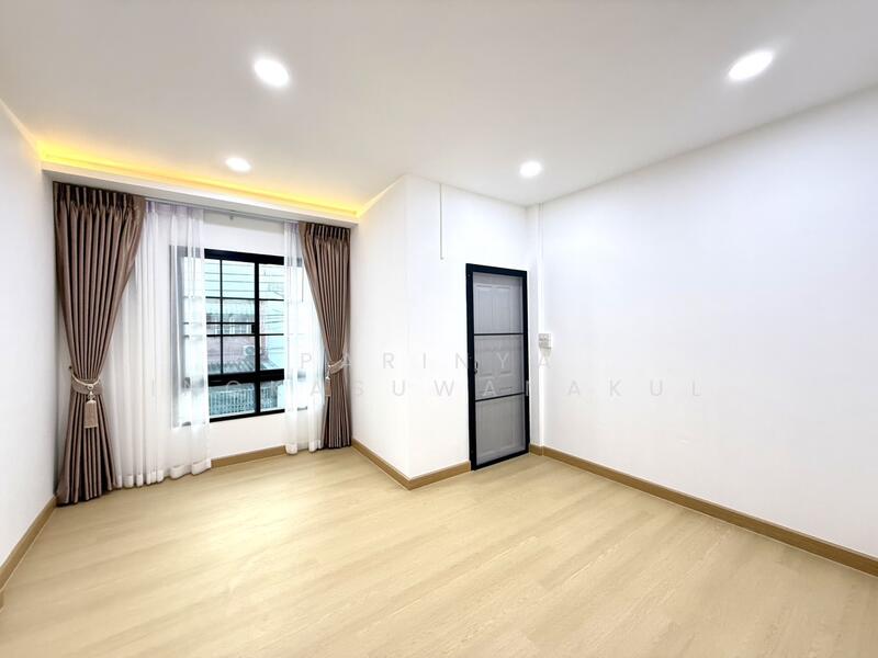 For Sale - ซอยจรัญ 37, Bangkok