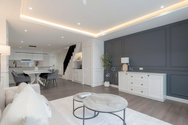 For Sale - ทาวน์โฮมรีโนเวทใหม่ ทำเลกลางเจ็ดยอด เชียงใหม่ เดินทางเพียง 1 km. To Maya - One Nimman, 1.5 km. To CM, Chiang Mai