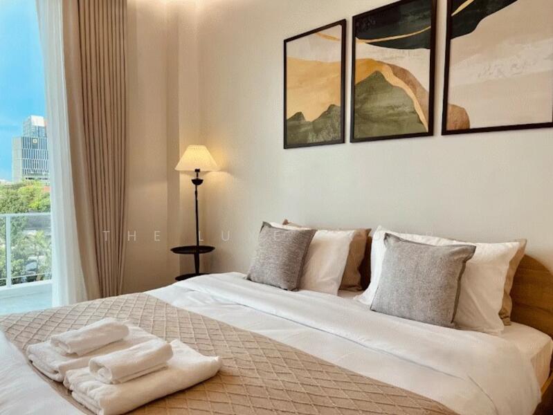 Home Office in Sukhumvit 56, Bangkok, Bang Chak, Phra Khanong, Bangkok, 4 Bedrooms, 500 sqm, Townhouse For Sale, by The Luxe Group, 500055746 - DDproperty.com