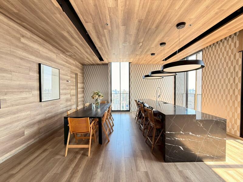 Noble BE19 Sukhumvit, Bangkok, 89 Sukhumvit 19 Alley, Khlong Tan Nua, Watthana, Bangkok, 1 Bedroom, 67 sqm, Condo For Rent, by Ladapa Kongpichitchoke, 500056061 - DDproperty.com