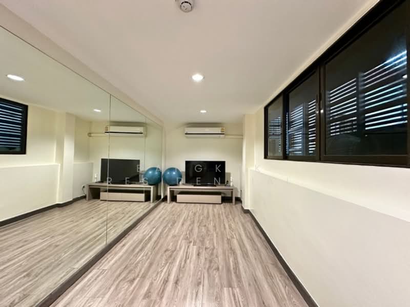 Ploenruedee Residence, Bangkok, Soi Ruamruedee, Lumphini, Pathum Wan, Bangkok, 1 Bedroom, 99 sqm, Apartment For Rent, by Bangkok Residential, 500056071 - DDproperty.com