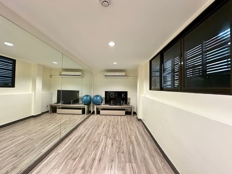 Ploenruedee Residence, Bangkok, Soi Ruamruedee, Lumphini, Pathum Wan, Bangkok, 1 Bedroom, 99 sqm, Apartment For Rent, by Bangkok Residential, 500056071 - DDproperty.com