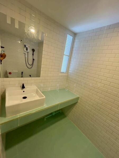 For Sale - Eua Amornsuk Condo Ramkhamhaeng 1, Bangkok