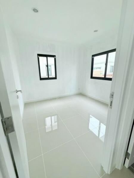 For Rent - The Plant Bangna Wongwaen, Samut Prakan