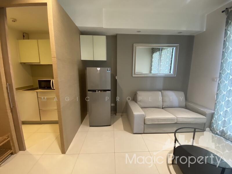 The Lofts Ekkamai, Bangkok, 1415 Sukhumvit Road, Phra Kanong Nua, Watthana, Bangkok, 1 Bedroom, 35 sqm, Condo For Rent, by Magic Property, 500056310 - DDproperty.com