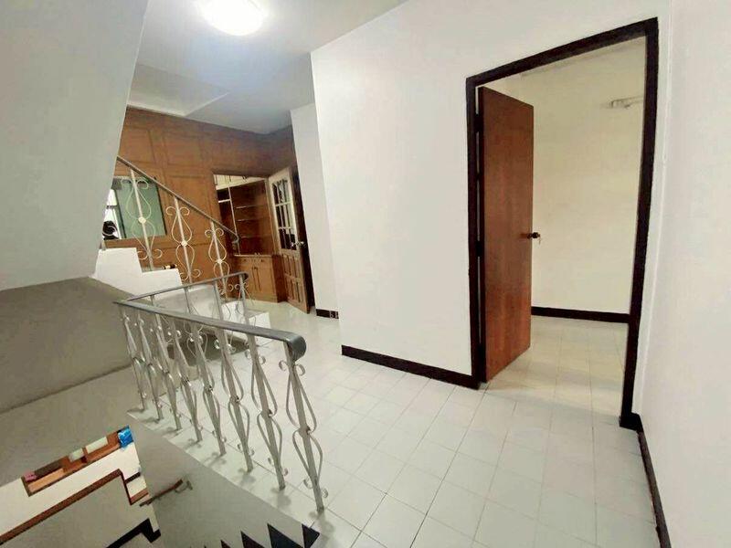 For Rent - ซอยประชาราษฎร์บำเพ็ญ 9, Bangkok