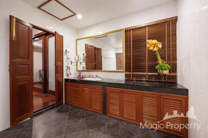 Luxury Pool Villa For Sale in Soi Pattanakarn 20, Bangkok, Suan Luang, Suan Luang, Bangkok, 4 Bedrooms, 800 sqm, Single Detached House For Sale, by Magic Property, 500056348 - DDproperty.com