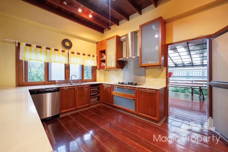 Luxury Pool Villa For Sale in Soi Pattanakarn 20, Bangkok, Suan Luang, Suan Luang, Bangkok, 4 Bedrooms, 800 sqm, Single Detached House For Sale, by Magic Property, 500056348 - DDproperty.com