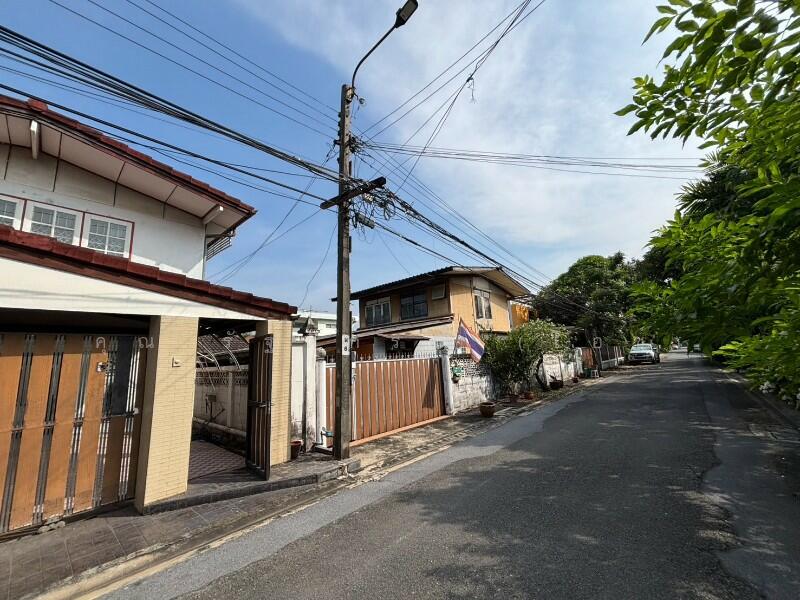 ขาย - บ้านการเคหะท่าทราย ซอยประชาชื่น 12, กรุงเทพ