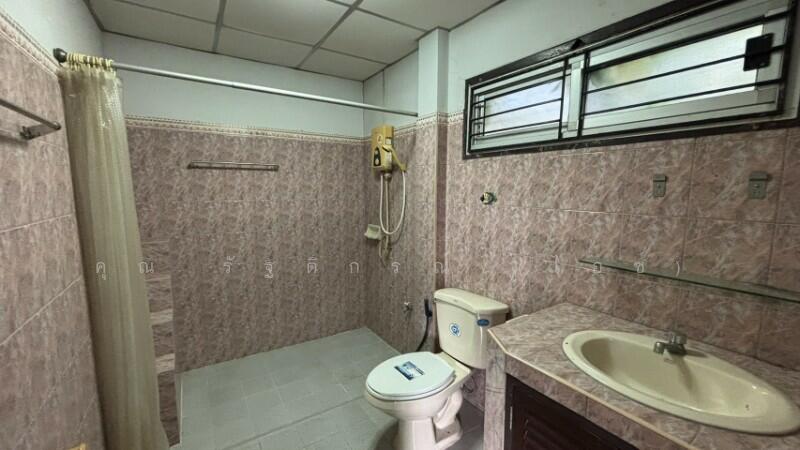 For Sale - บ้านการเคหะท่าทราย ซอยประชาชื่น 12, Bangkok